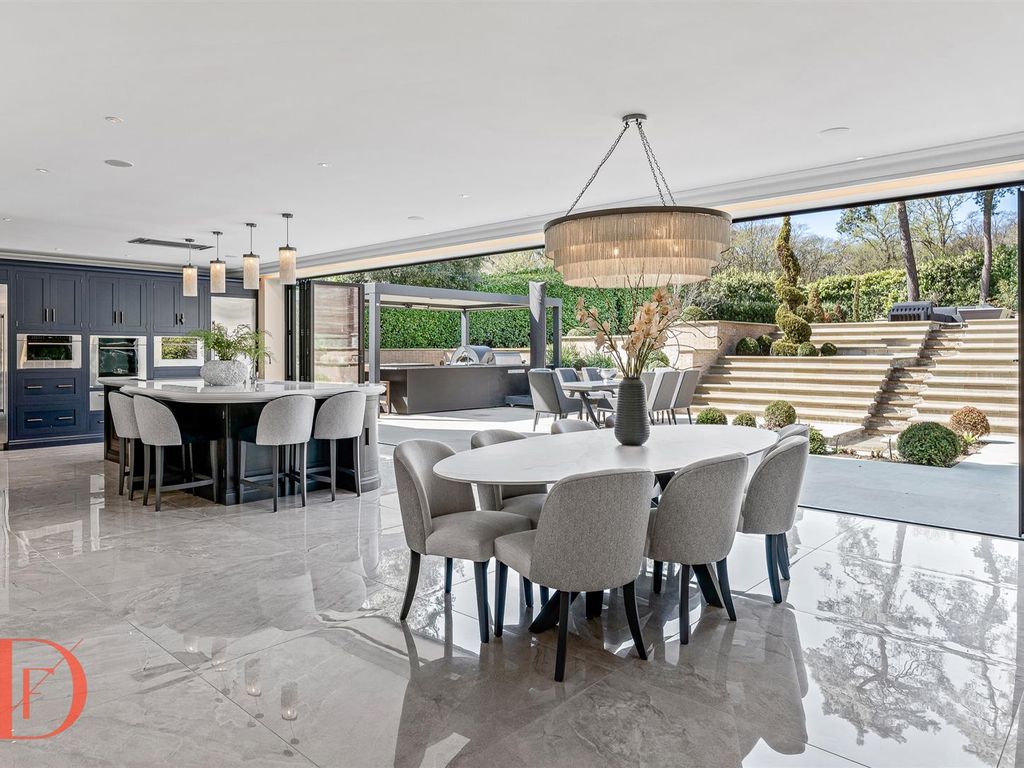 8 bed detached house for sale in Piercing Hill, Theydon Bois, Epping