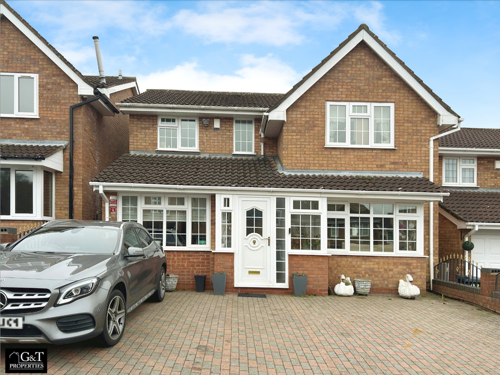 6 bed detached house for sale in North View Drive, Brierley Hill DY5, £