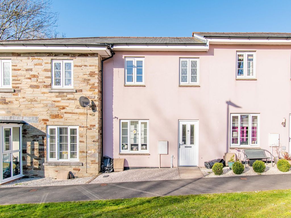 2 bed terraced house to rent in Carlton Way, Liskeard PL14, £825 pcm