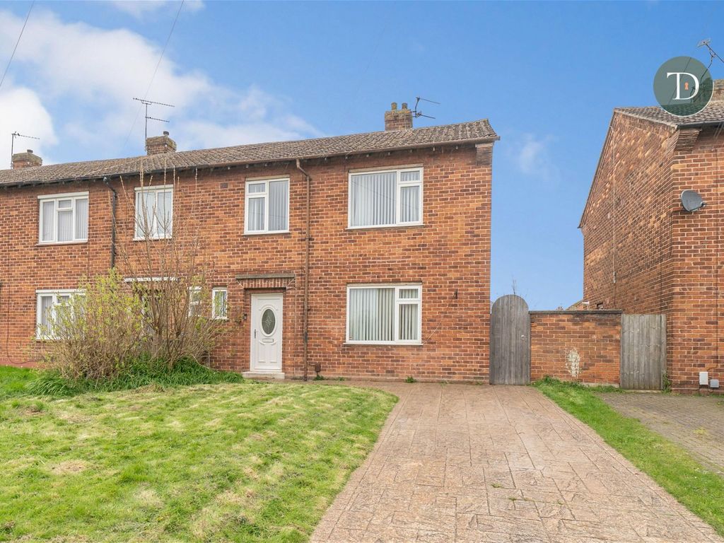 3 bed end terrace house for sale in The Boulevard, Great Sutton