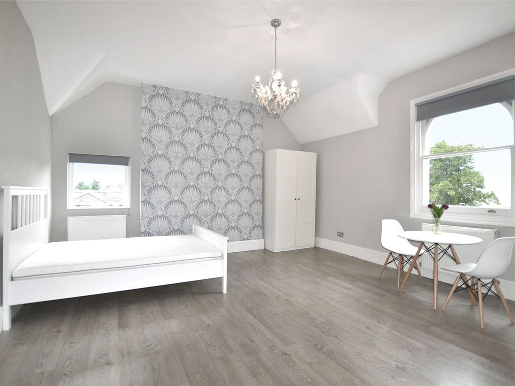 1 bed flat for sale in Wolsey Road, East Molesey, Surrey KT8 Zoopla