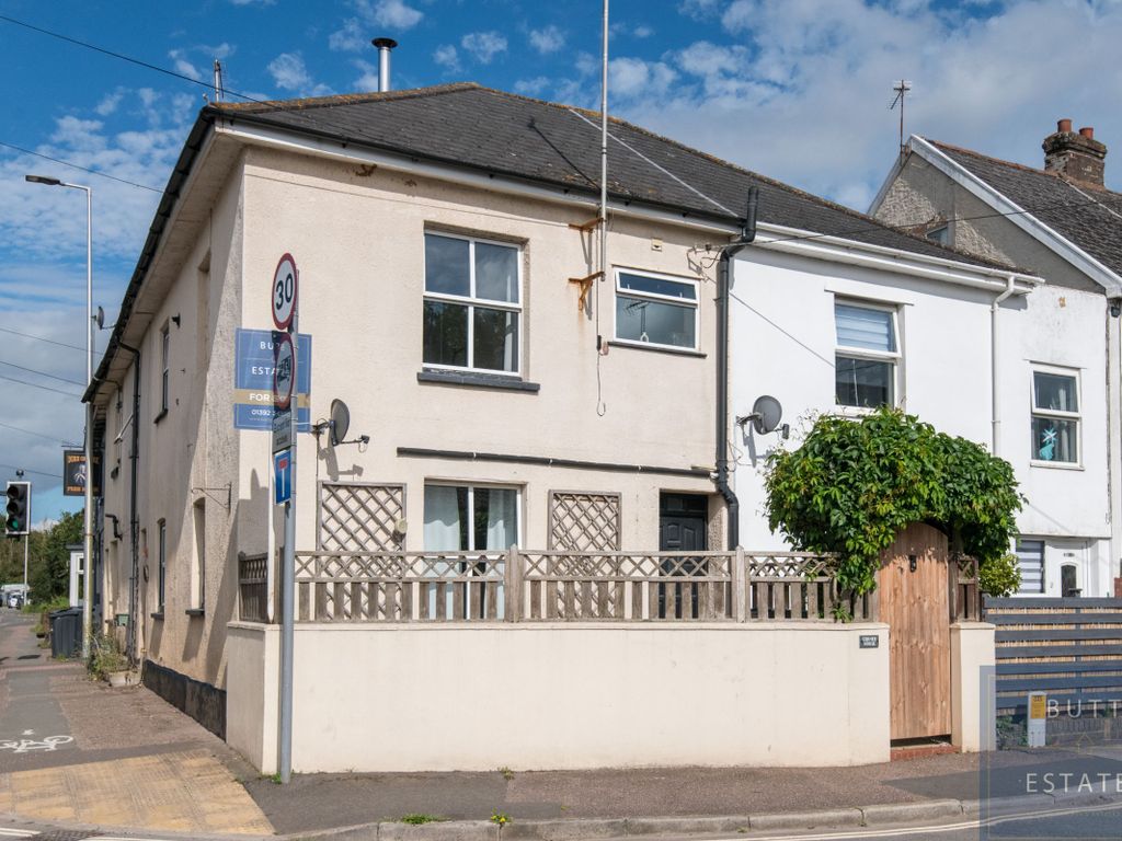 3 bed terraced house for sale in Corner House, Clyst Honiton, Exeter
