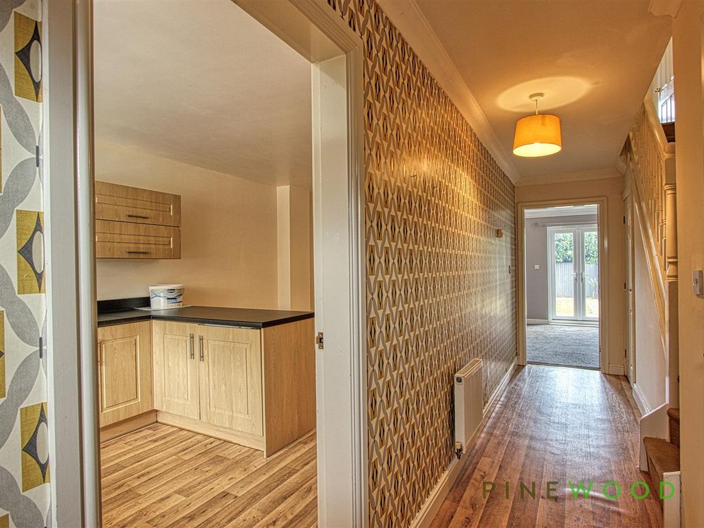 4 bed terraced house to rent in California Lane, Barlborough