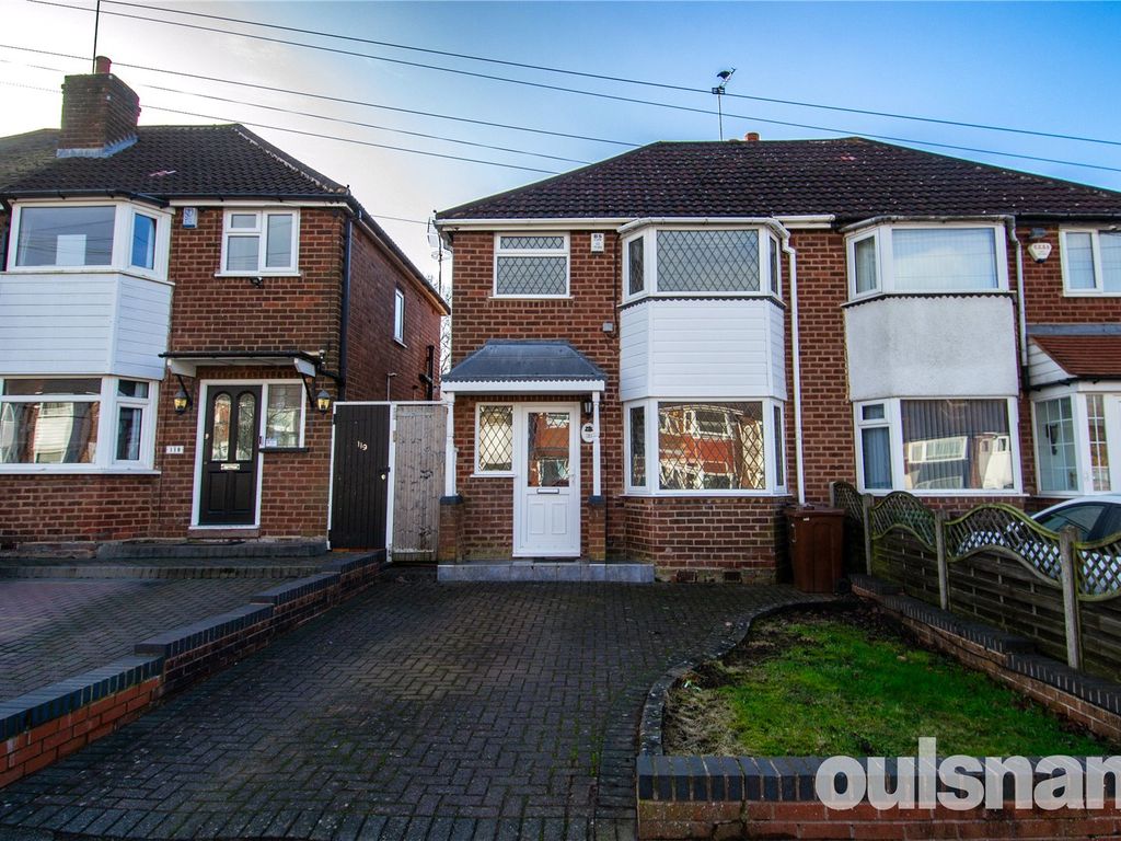 3 bed semidetached house to rent in Newborough Road, Shirley, Solihull