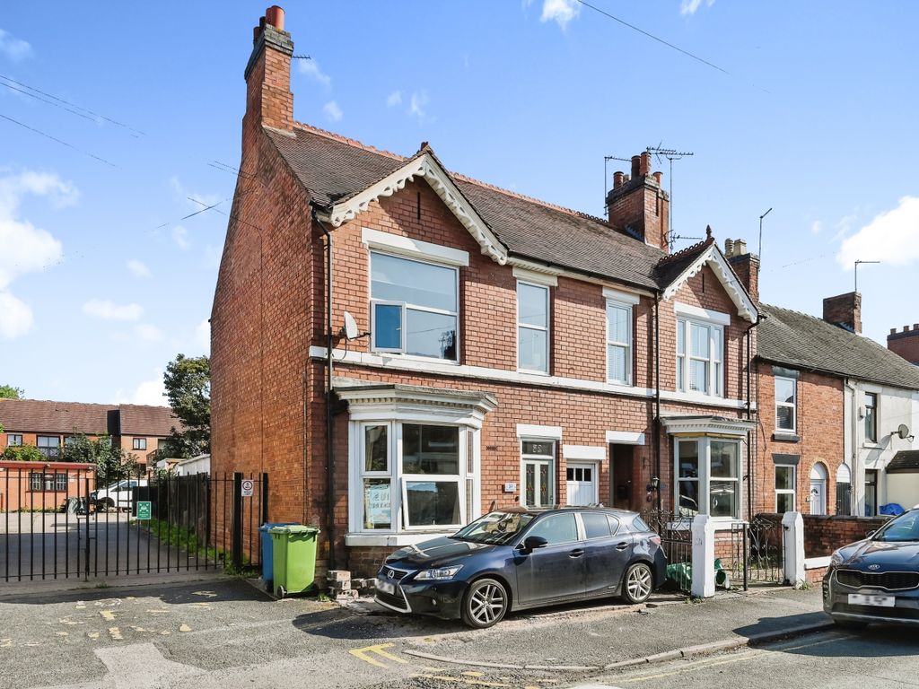 3 bed end terrace house for sale in Peel Terrace, Stafford ST16, £