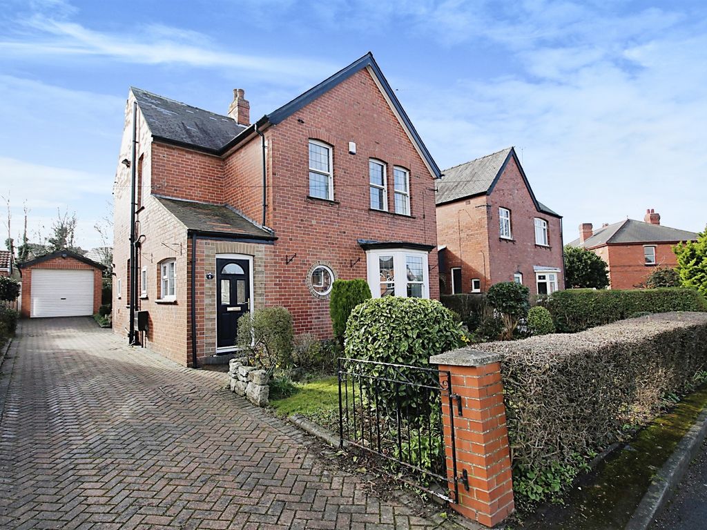 3 bed detached house for sale in Drake Head Lane, Conisbrough