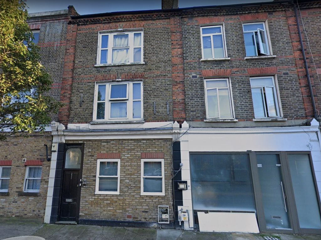 Studio to rent in Kilburn Lane, London W10, £1,280 pcm Zoopla