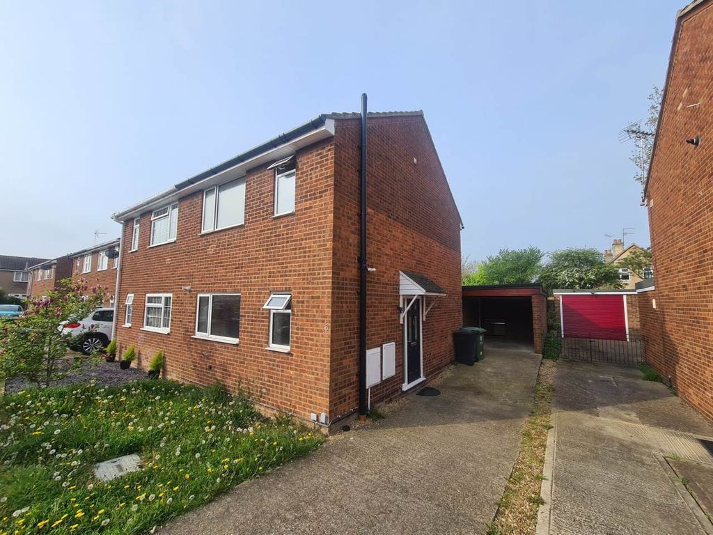 3 bed property to rent in Russet Way, Melbourn, Royston SG8 Zoopla