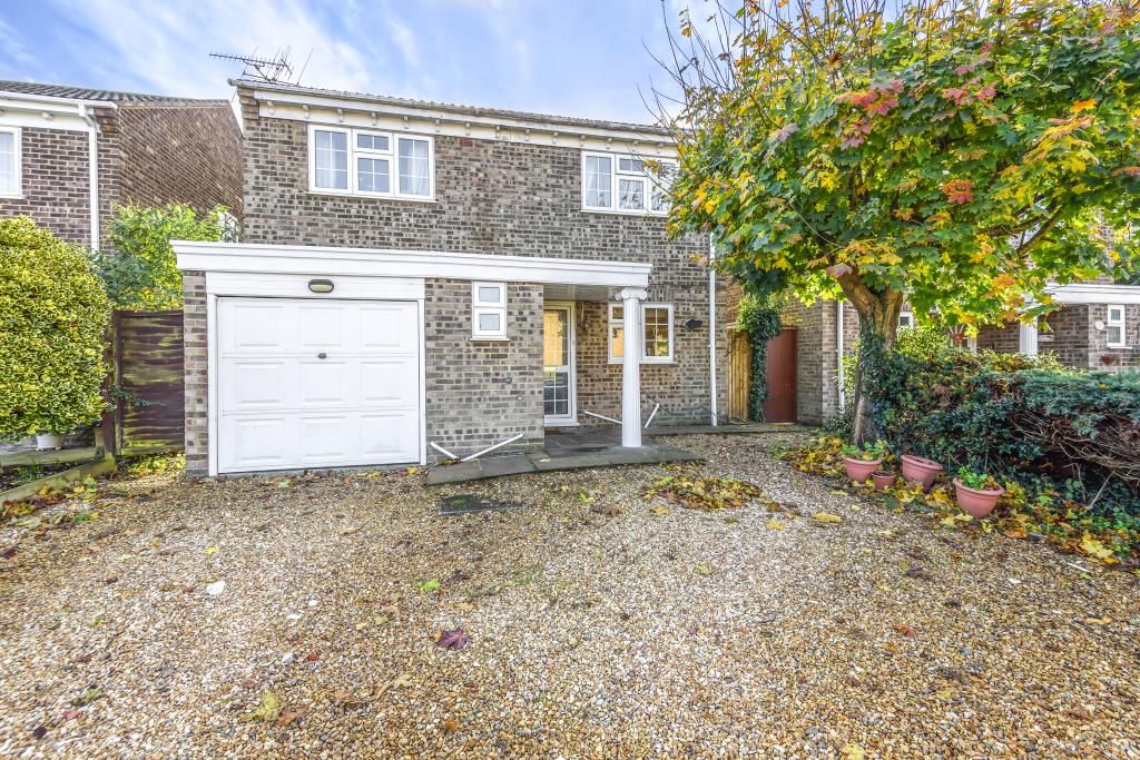 4 bed detached house for sale in Bisley, Surrey GU24 Zoopla