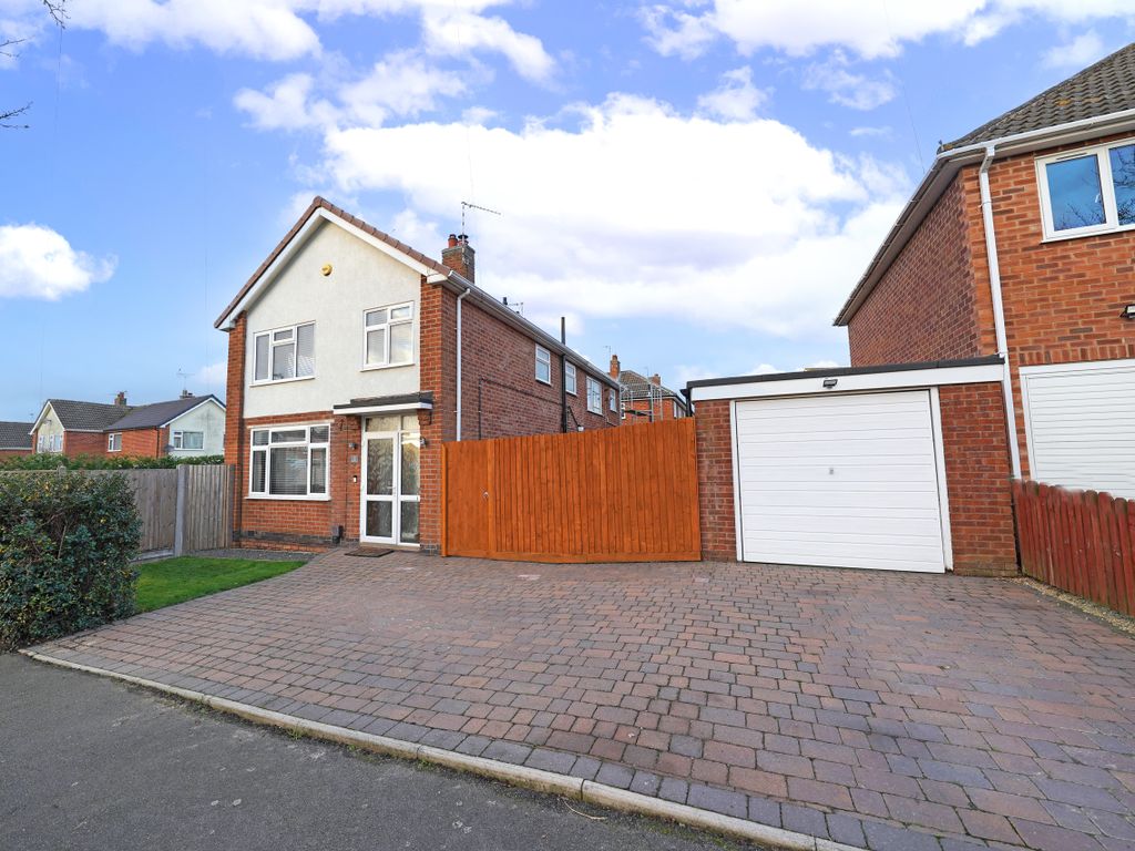 3 bed semidetached house for sale in Chiltern Avenue, Cosby, Leicester