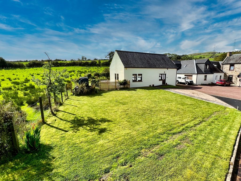 3 bed detached house for sale in Dalry KA24, £273,000 Zoopla