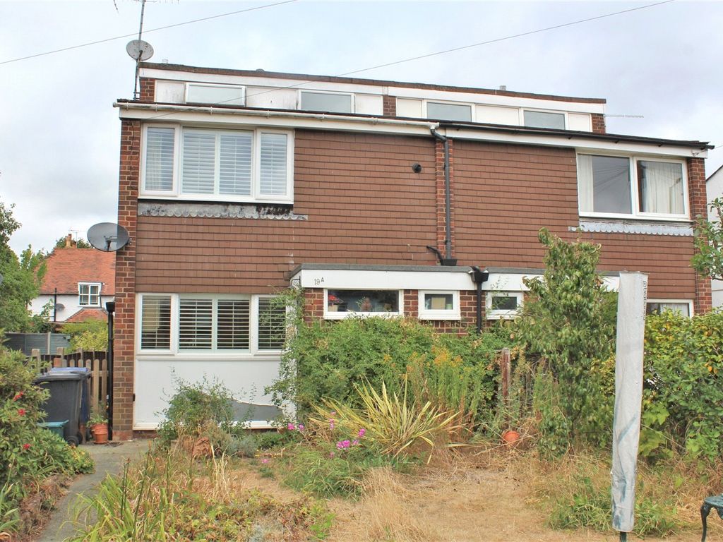 Hale Road, Farnham GU9  