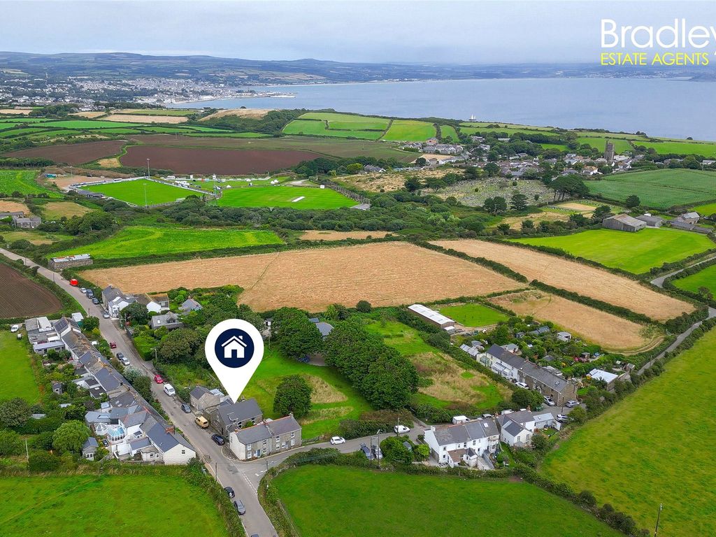 4 bed detached house to rent in Higher Sheffield, Paul, Penzance