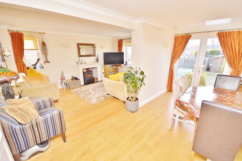 The Avenue, Princes Risborough HP27  