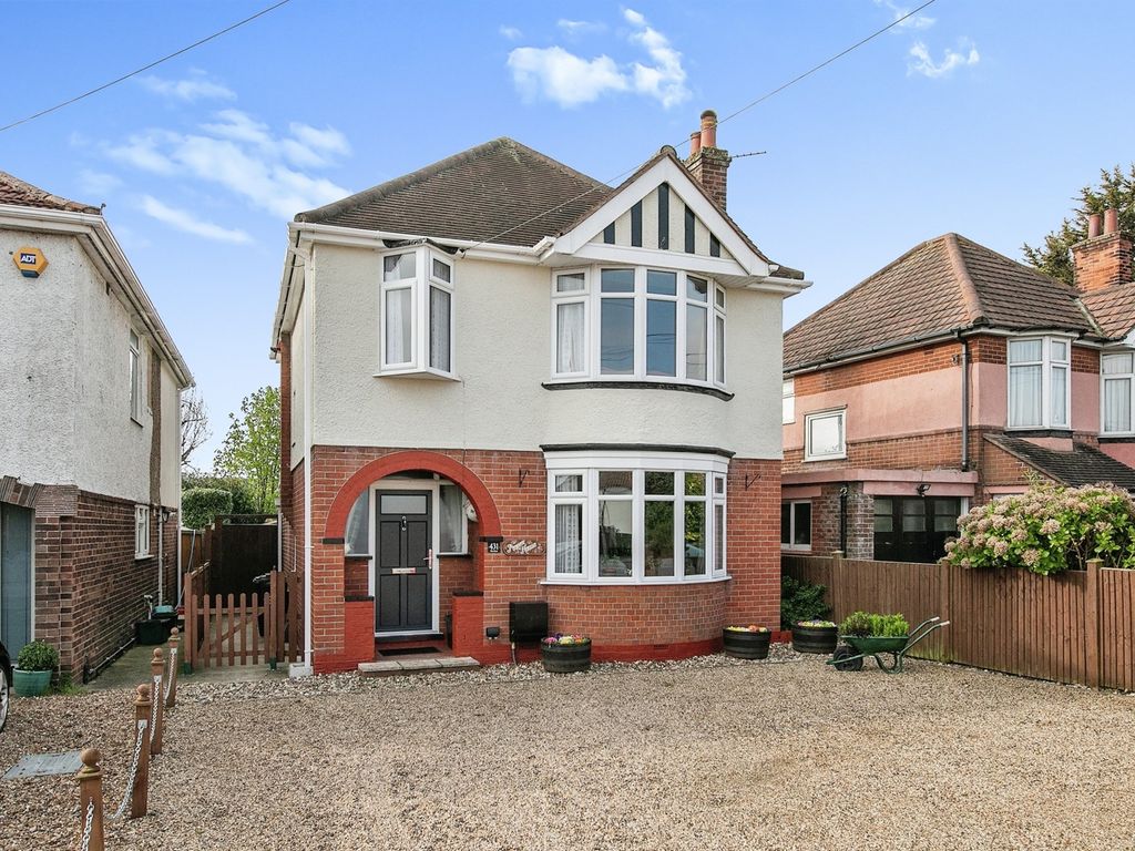3 bed detached house for sale in Main Road, Dovercourt, Harwich CO12