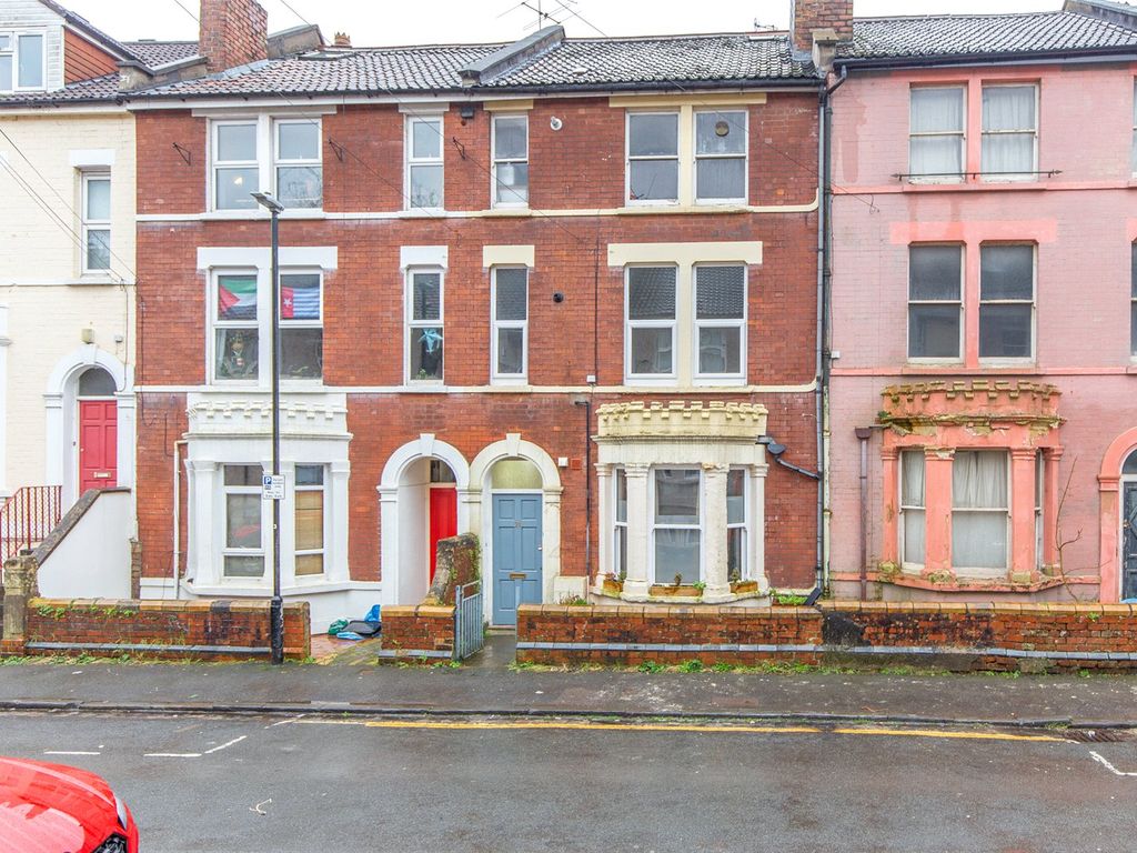 1 bed flat for sale in Albany Road, Montpelier, Bristol BS6, £200,000