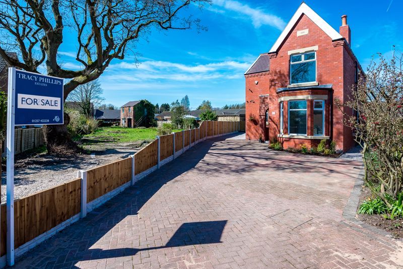 4 bed detached house for sale in Gathurst Lane, Shevington, Wigan WN6