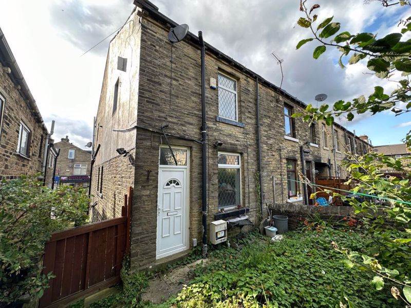 1 bed terraced house for sale in Idle Road, Five Lane Ends, Bradford