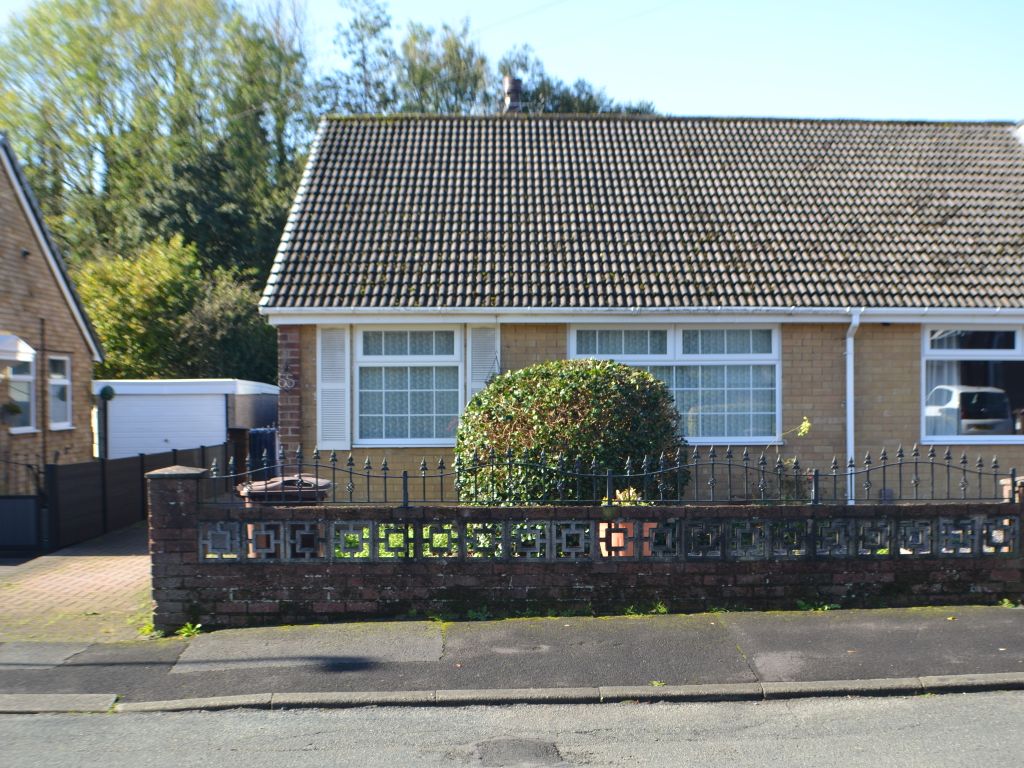 2 bed semidetached bungalow for sale in Severn Drive, Preston PR5, £