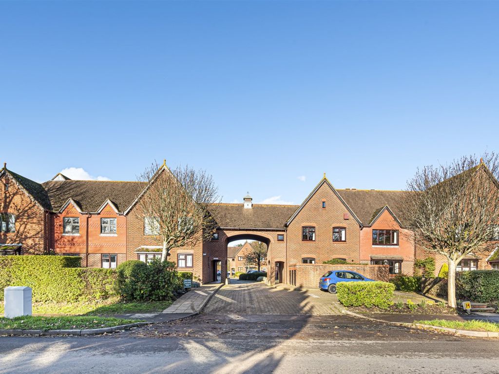Willow Court, Fishbourne Road East, Chichester PO19