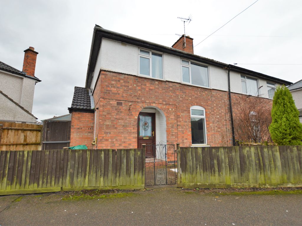 3 bed semidetached house for sale in Gaddesby Avenue, Leicester