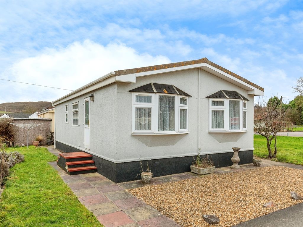 2 bed mobile/park home for sale in Hi Ways Park, Hallen, Bristol BS10