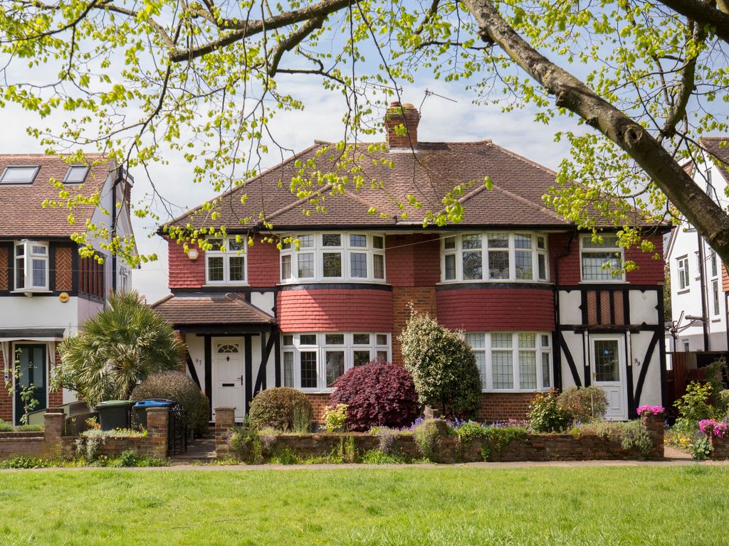 3 bed semidetached house for sale in Latchmere Lane, Kingston Upon