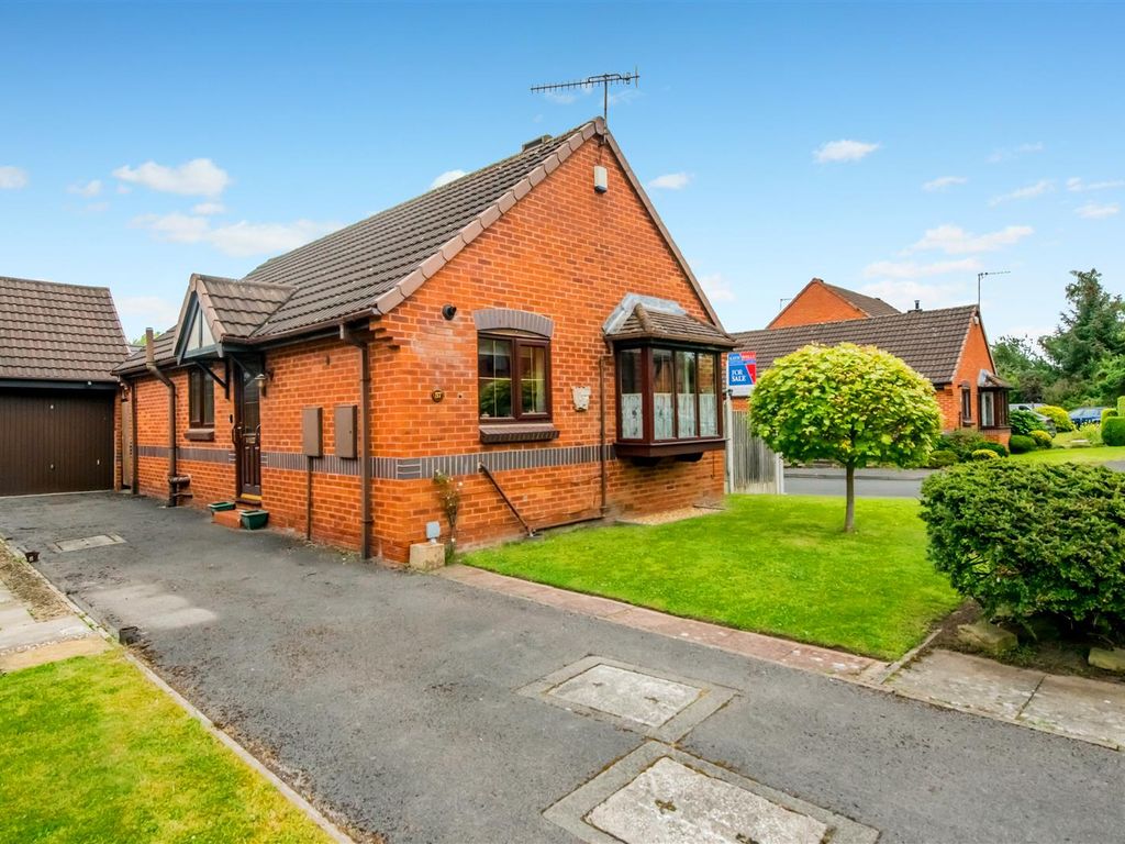 2 bed bungalow for sale in Wood Grove, Farnley, Leeds LS12, £265,000