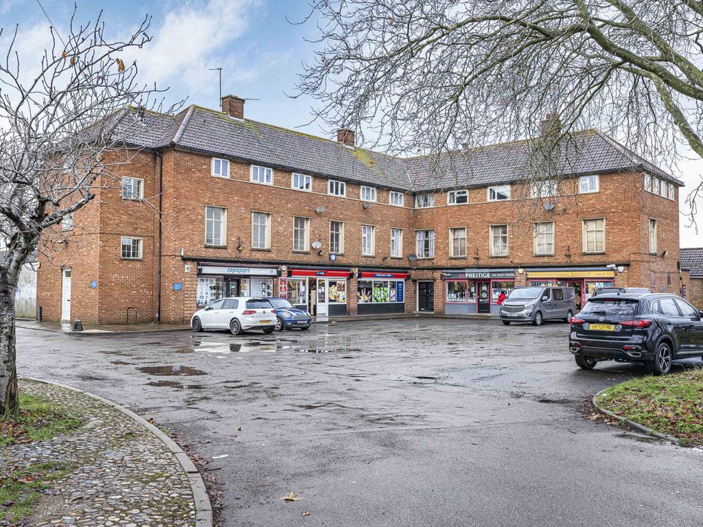 4 bed flat for sale in Wootton Road, Abingdon OX14, £295,950 Zoopla
