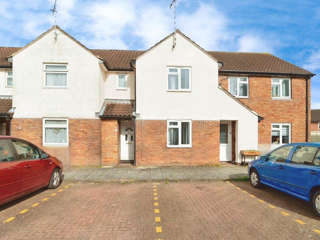 2 bed terraced house for sale in Elsenham Court, Rayleigh SS6, £275,000 Zoopla
