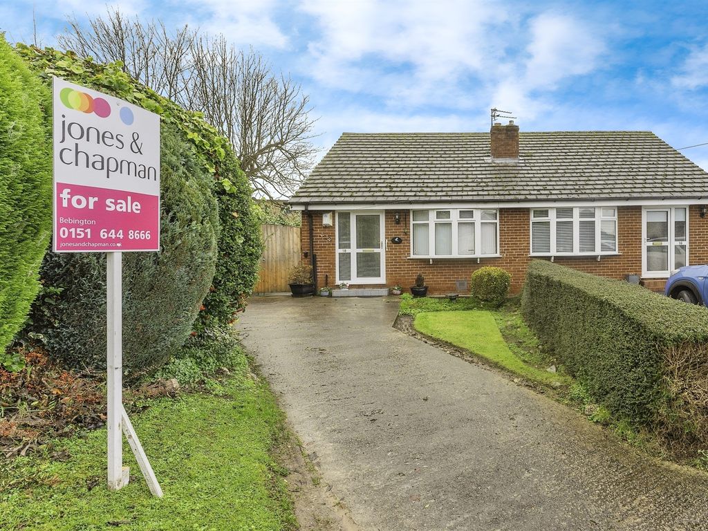 2 bed semidetached bungalow for sale in Mount Park, Bebington, Wirral