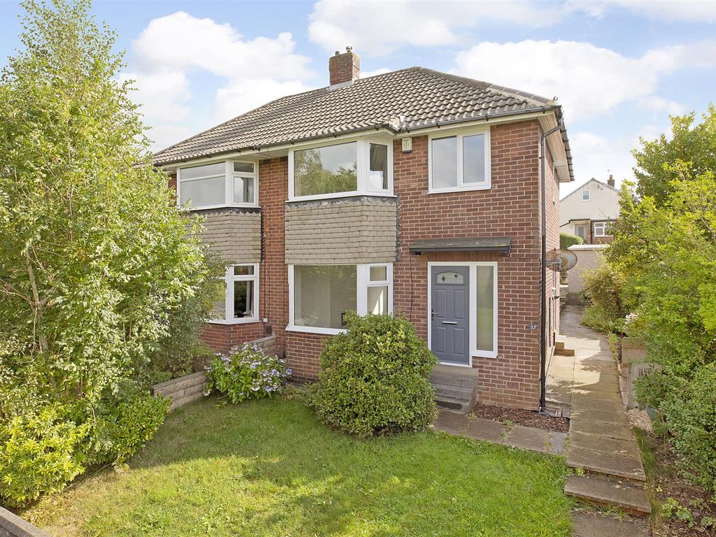 3 bed semidetached house for sale in Tinshill Lane, Cookridge, Leeds
