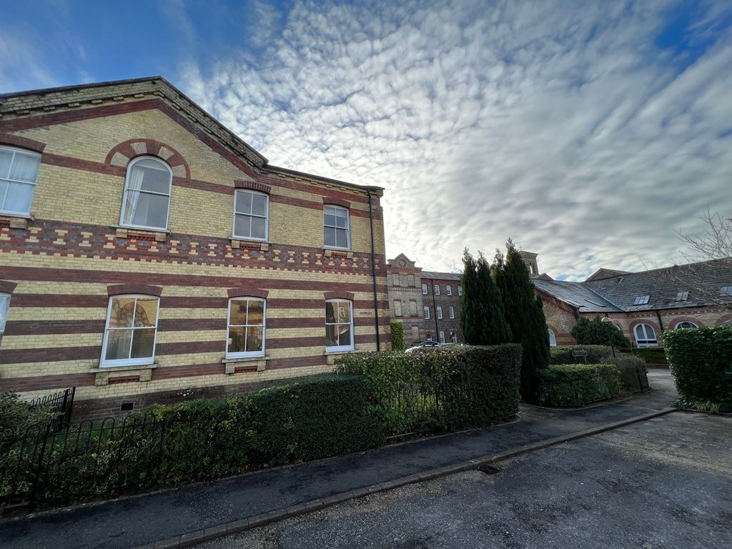 3 bed end terrace house to rent in Southdowns Park, Haywards Heath RH16 Zoopla