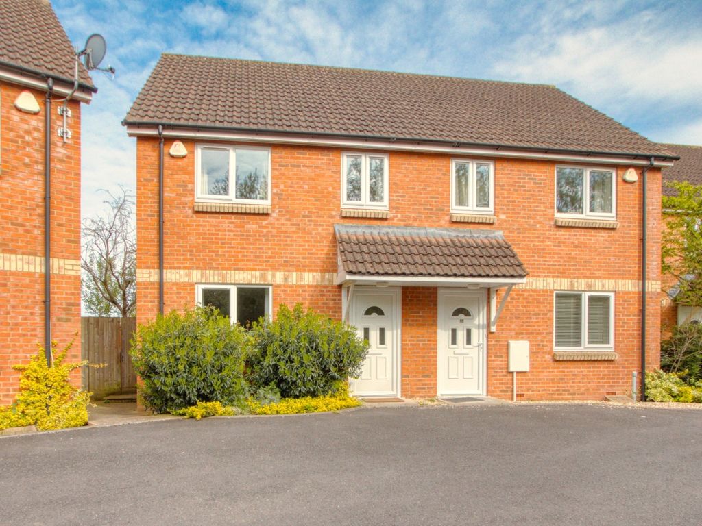 3 bed semidetached house for sale in Poplar Road, Taunton TA1, £