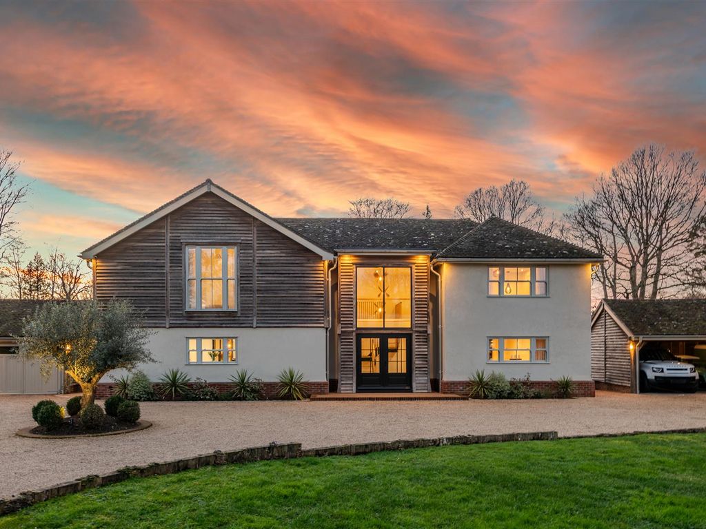 4 bed detached house for sale in West Hill, Dormans Park, East