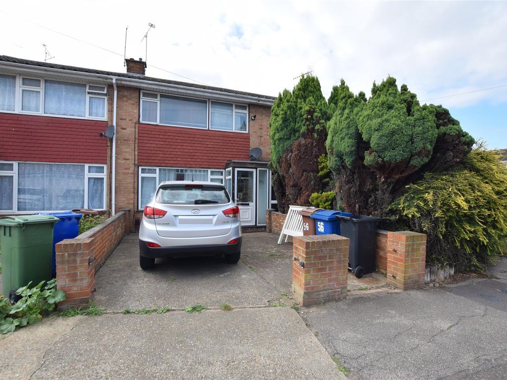 3 bed terraced house for sale in Byron Gardens, Tilbury RM18 Zoopla