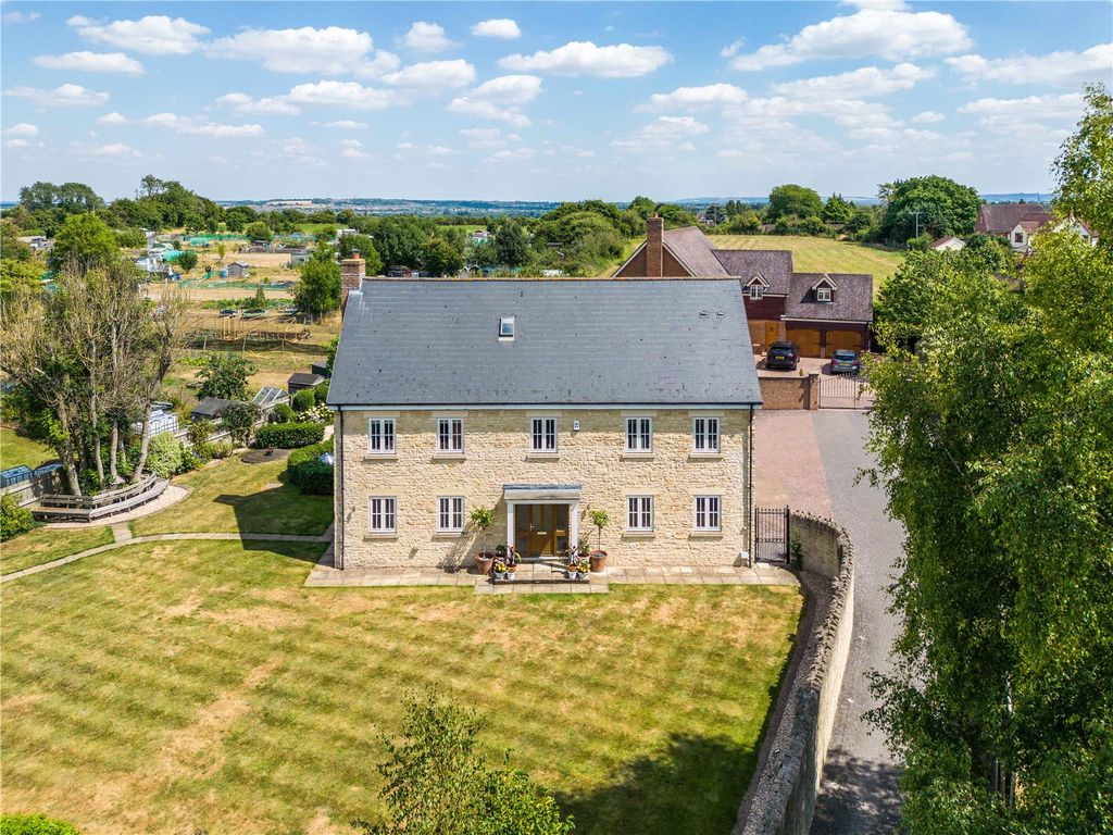 5 bed detached house for sale in Upper Pavenhill, Purton, Wiltshire SN5 Zoopla