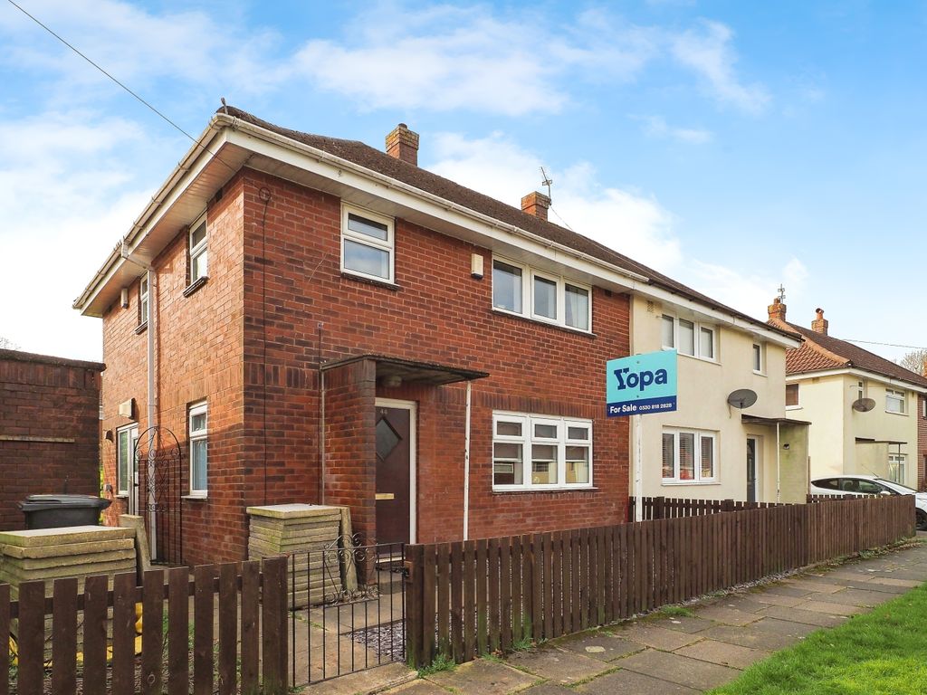 3 bed semidetached house for sale in Myrtle Avenue, Halifax HX2, £