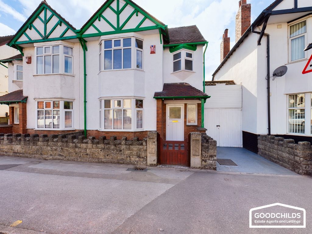 3 bed semidetached house for sale in Bloxwich Road, Leamore, Walsall