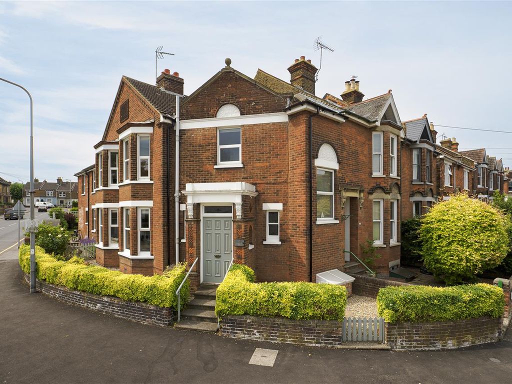 3 bed end terrace house for sale in Corner House, Forbes Road