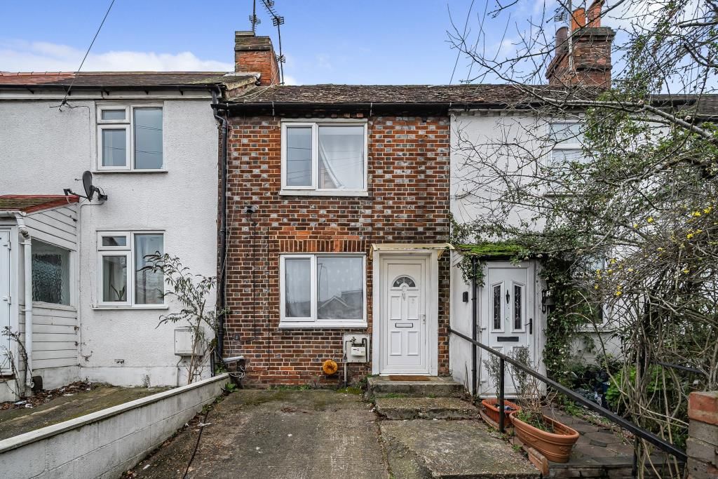 2 bed terraced house for sale in Reading Town Centre, Reading RG2, £