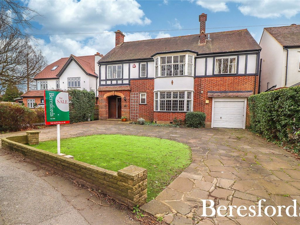 5 bed detached house for sale in Hall Lane, Upminster RM14, £1,500,000