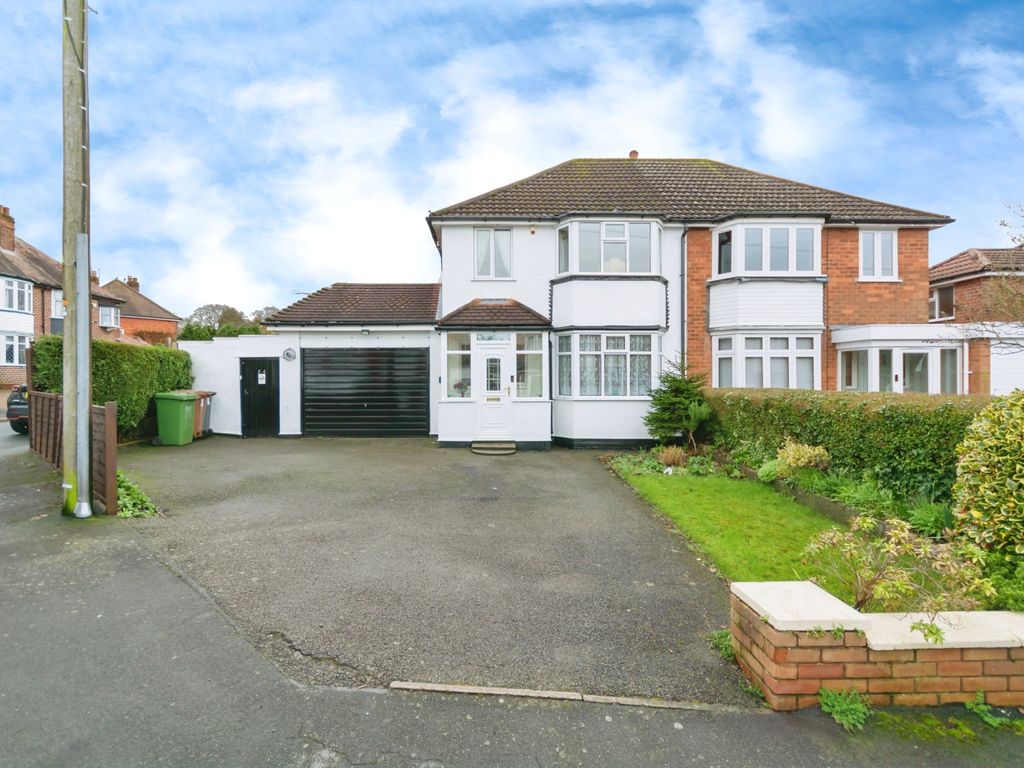 3 bed semidetached house for sale in Meadow Grove, Solihull, West
