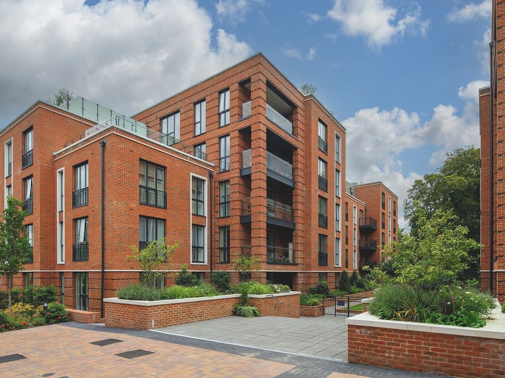 New home, 2 bed flat for sale in Lancelot, Knights Quarter, Winchester