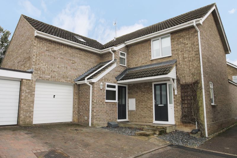 4 bed detached house for sale in Chichester Close, Bury St. Edmunds