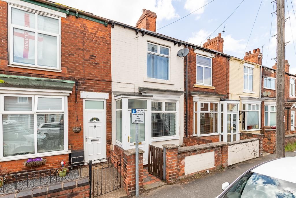 2 bed terraced house to rent in Lindley Street, Scunthorpe DN16, £575