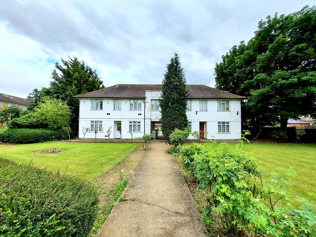 Bath Road, Hounslow West TW4  
