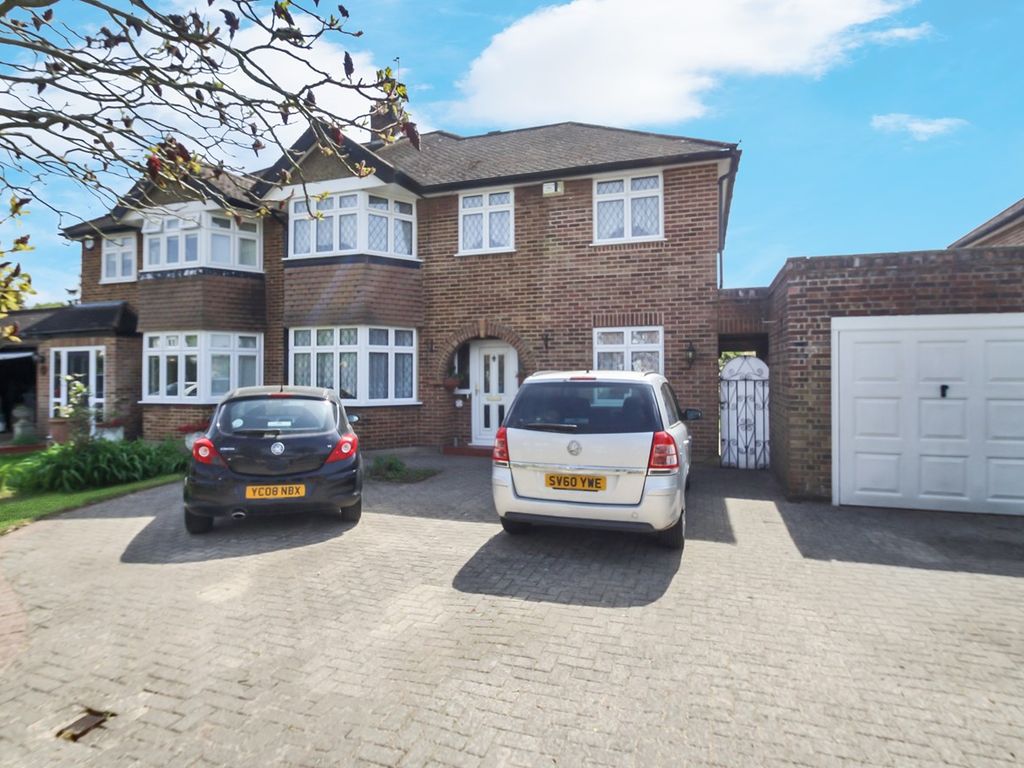 4 bed semidetached house for sale in Queens Way, Feltham TW13 Zoopla