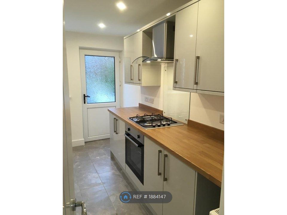 3 bed terraced house to rent in Wyndham Street, Treherbert CF42, £695