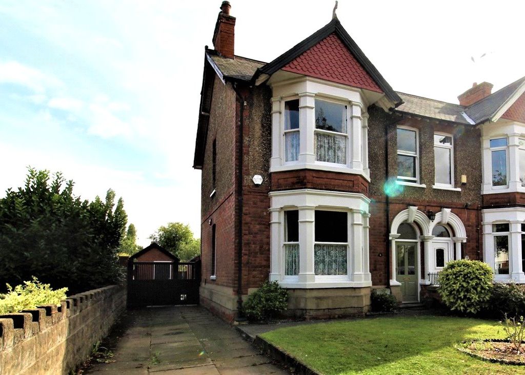 4 bed semidetached house for sale in Cliff Gardens, Scunthorpe, North